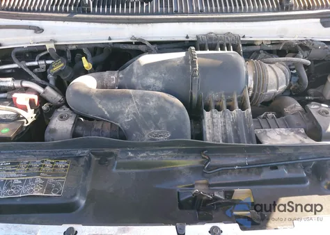 2011 Ford Econoline E350 Super Duty Wagon z USA, uszkodzony, nr VIN 1FBSS3BL7BDA75015